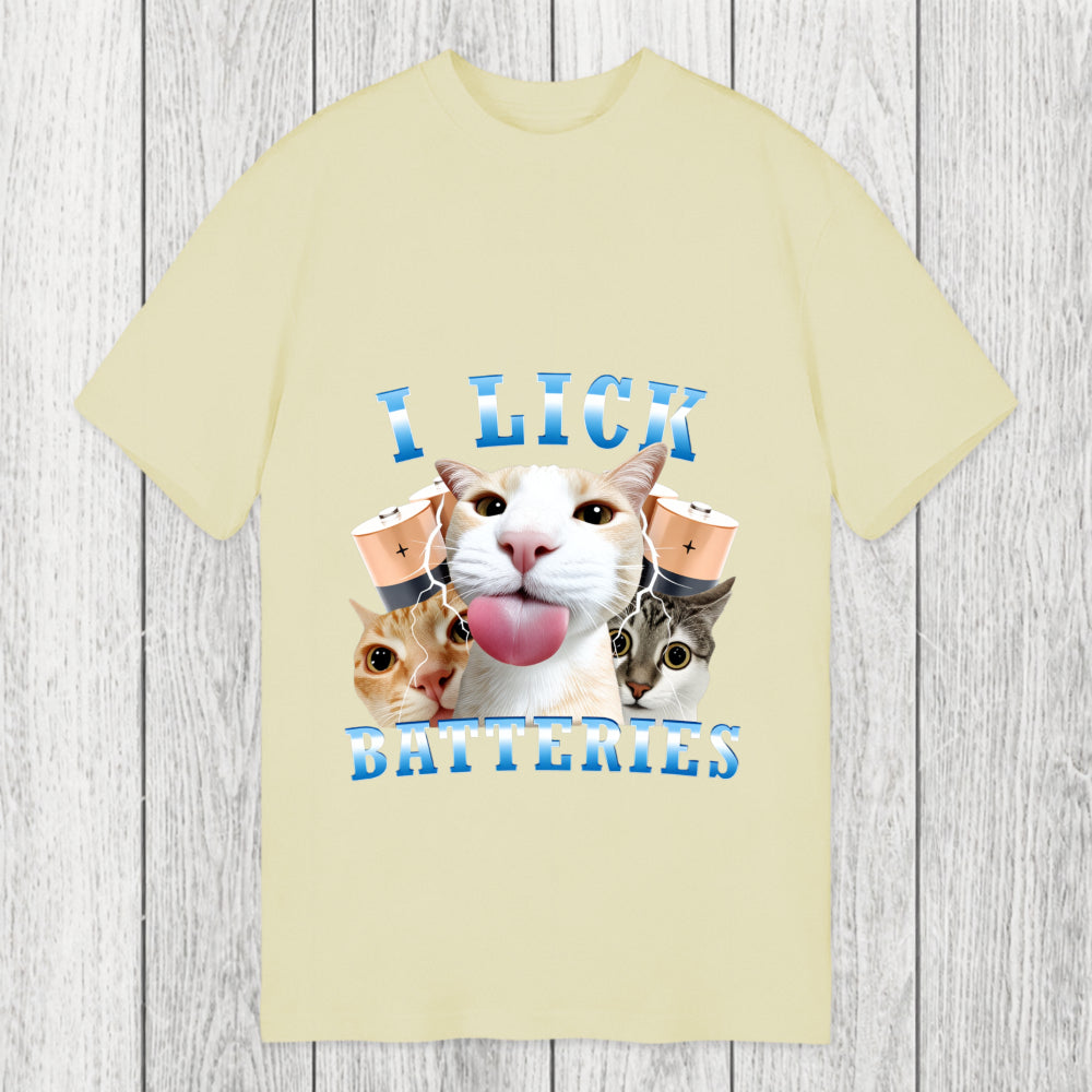 Tokyosol I Lick Batteries Funny Cat Meme Classic T-Shirt