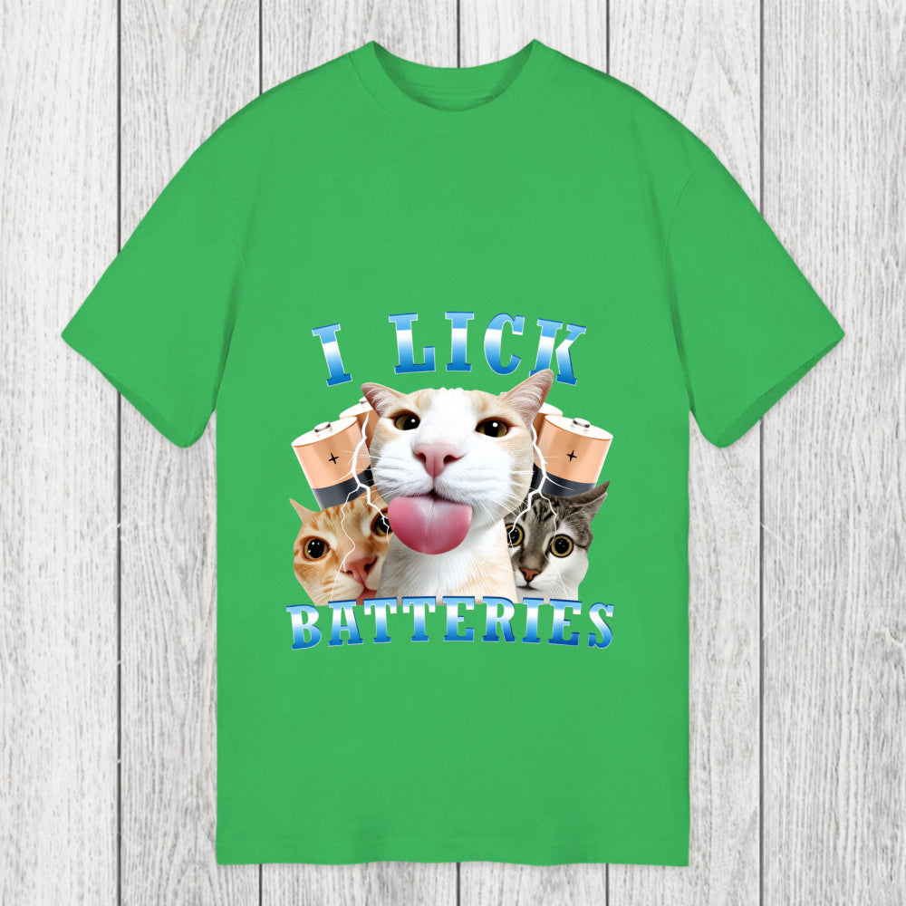 Tokyosol I Lick Batteries Funny Cat Meme Classic T-Shirt